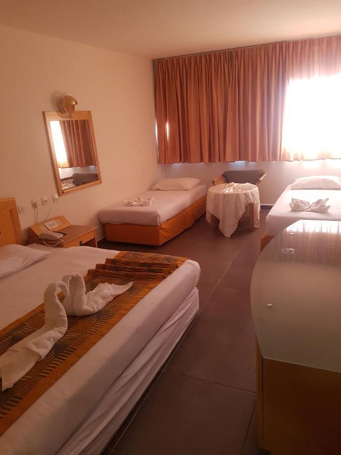 Aquamarine Hotel Eilat Esterno foto