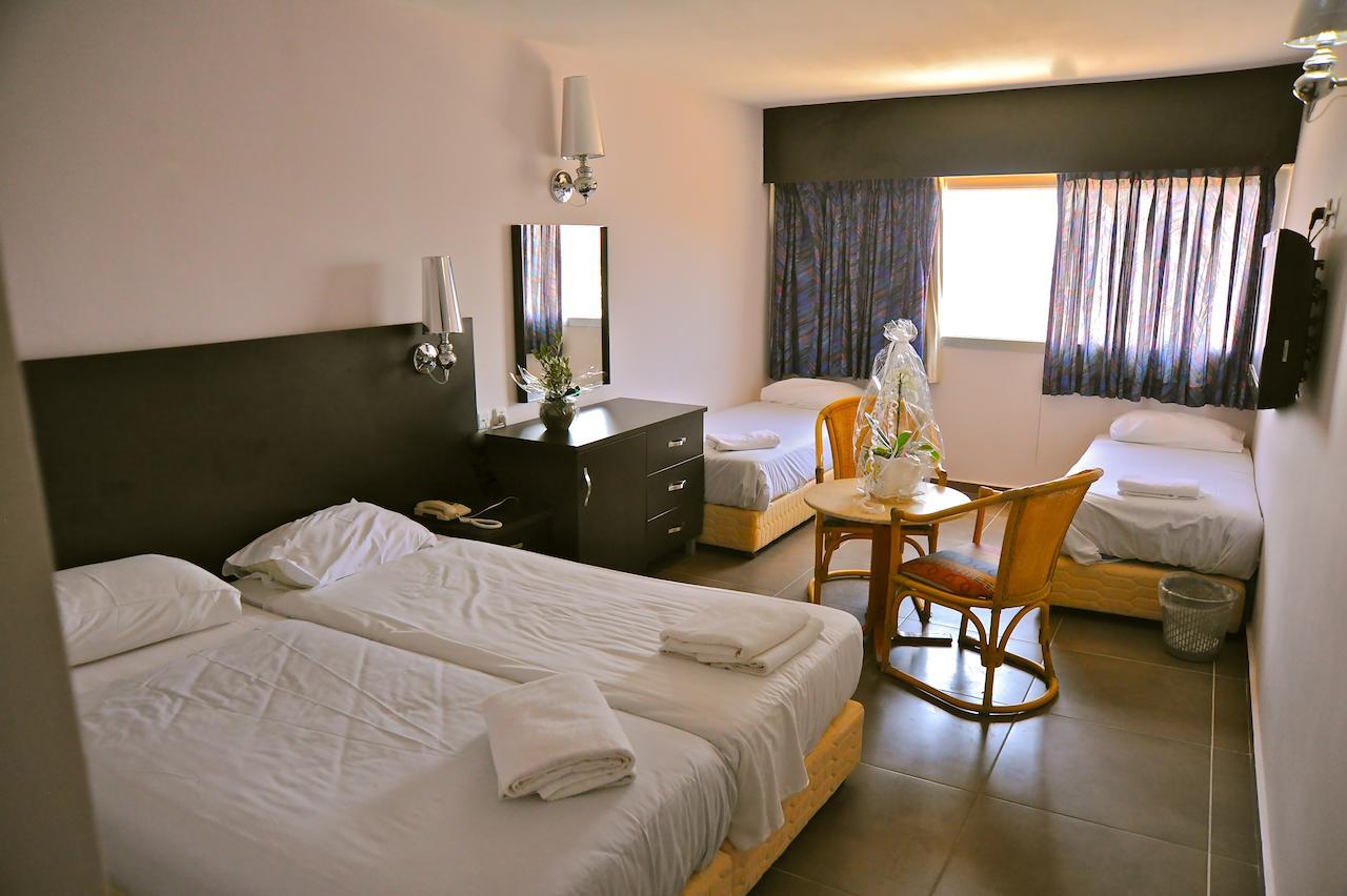 Aquamarine Hotel Eilat Esterno foto