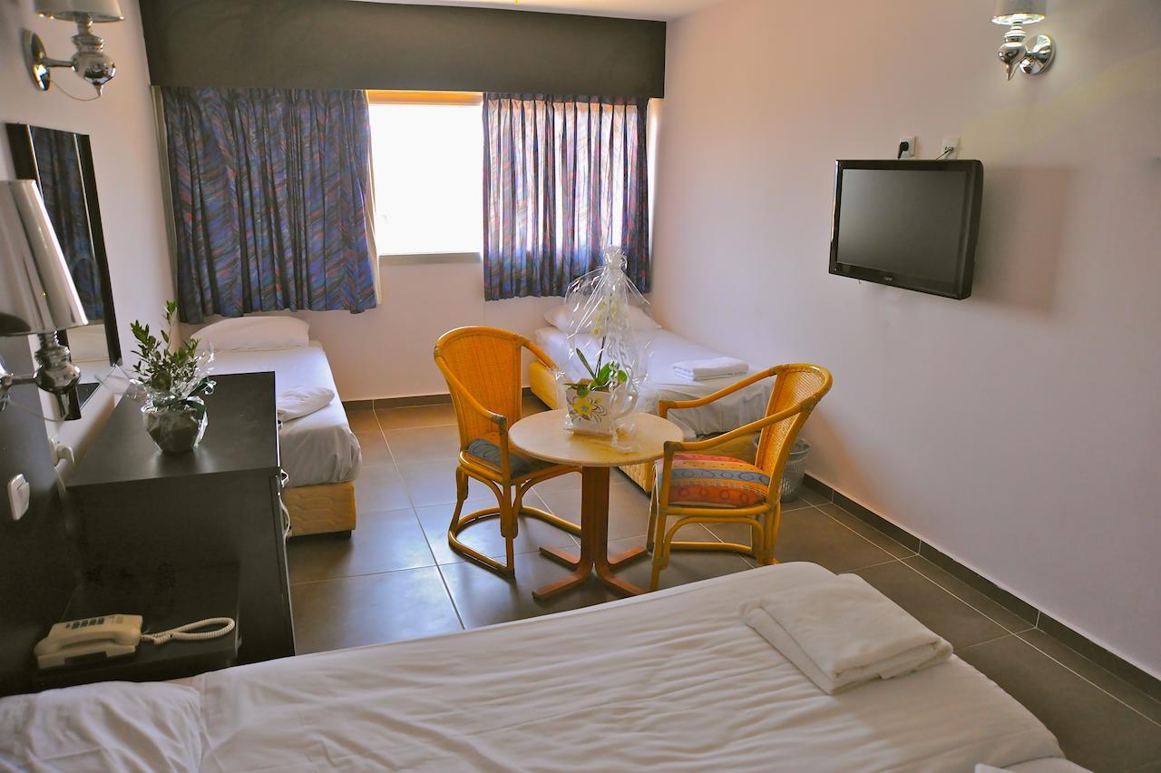 Aquamarine Hotel Eilat Esterno foto