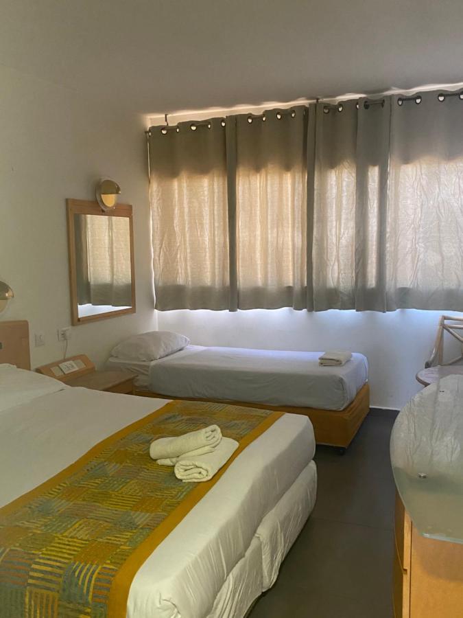 Aquamarine Hotel Eilat Esterno foto