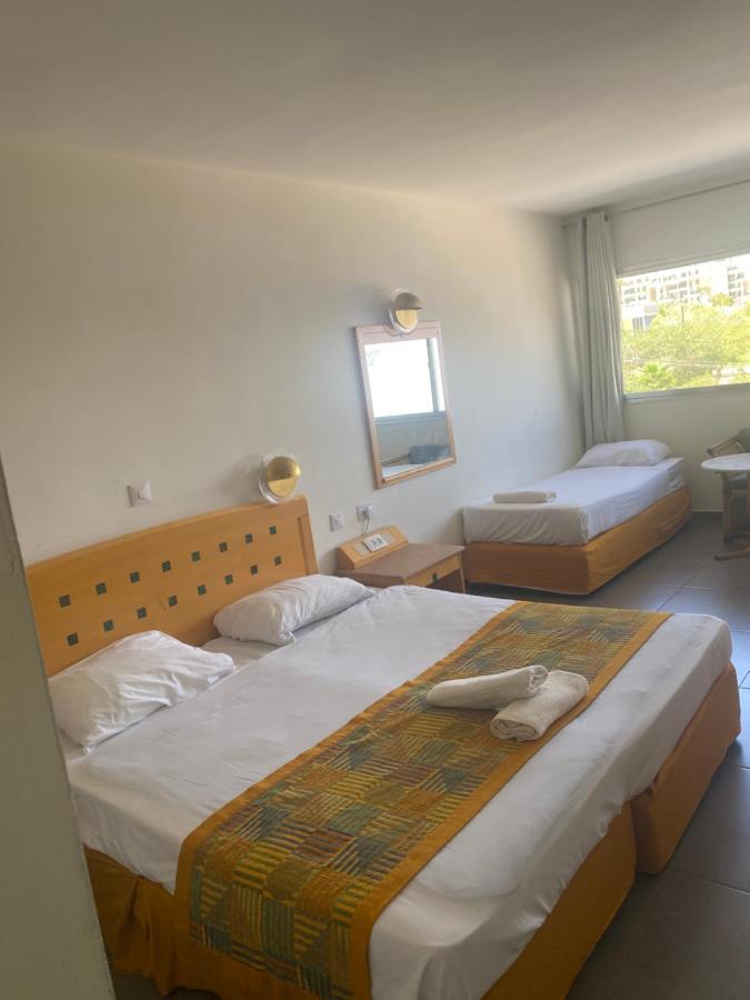 Aquamarine Hotel Eilat Esterno foto