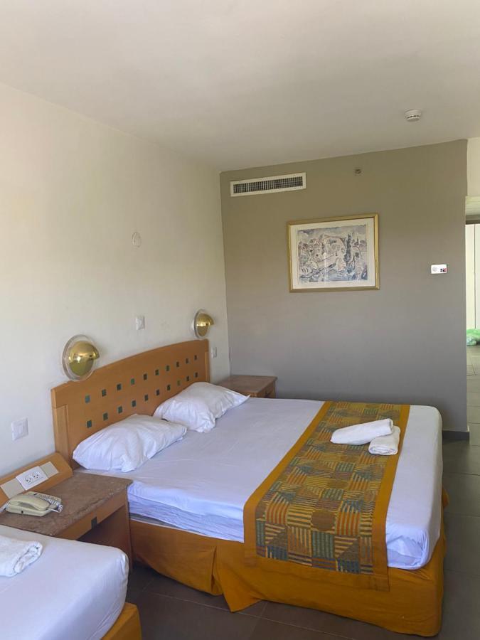 Aquamarine Hotel Eilat Esterno foto